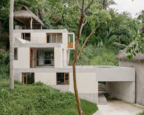 thatched roofs crown exposed-structure houses by ana nuño de buen and palma in mexico